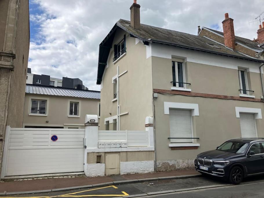 Appartement Spacieux En Centre Ville Vendôme Zewnętrze zdjęcie